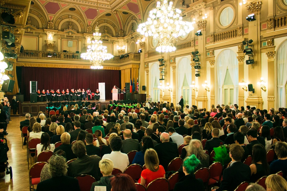 Vice-Chancellor visits Prague for historic college graduation